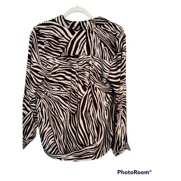HM Size 4 Woman's Tiger Print Sheer  Button Down Blouse - Picture 2 of 6